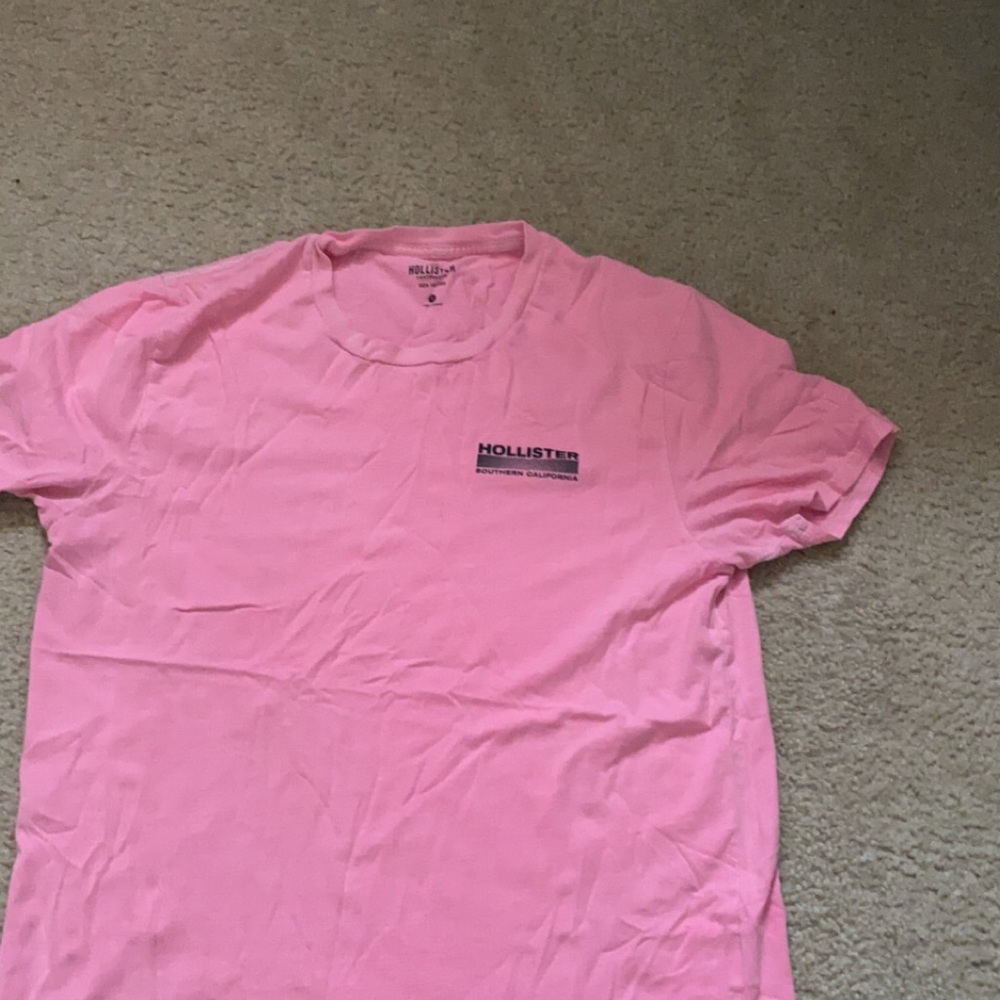 Pink hollister shirt !